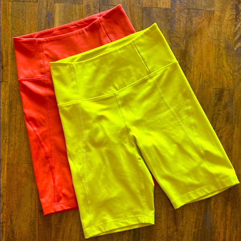 Girlfriend Collective Bundle of high-rise bike shorts, 2 pairs. Small